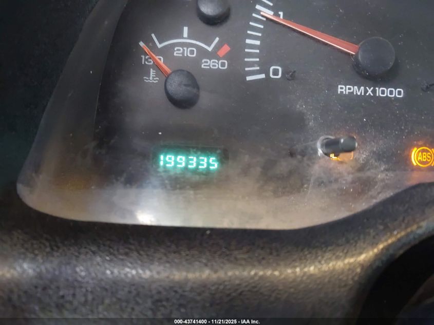 2001 Dodge Ram 1500 VIN: 1B7HC16X11S281932 Lot: 43741400