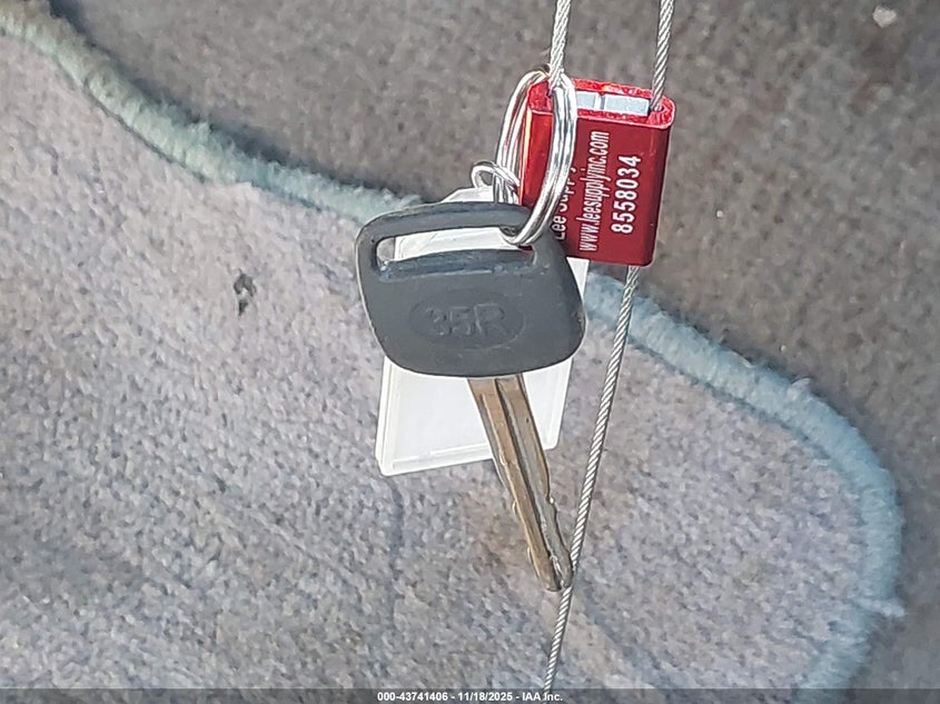 2000 Toyota Tacoma VIN: 4TAVL52N4YZ620808 Lot: 43741406