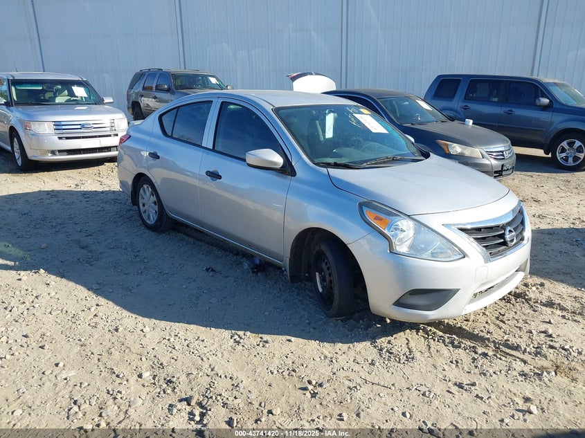 NISSAN VERSA 1.6 S+