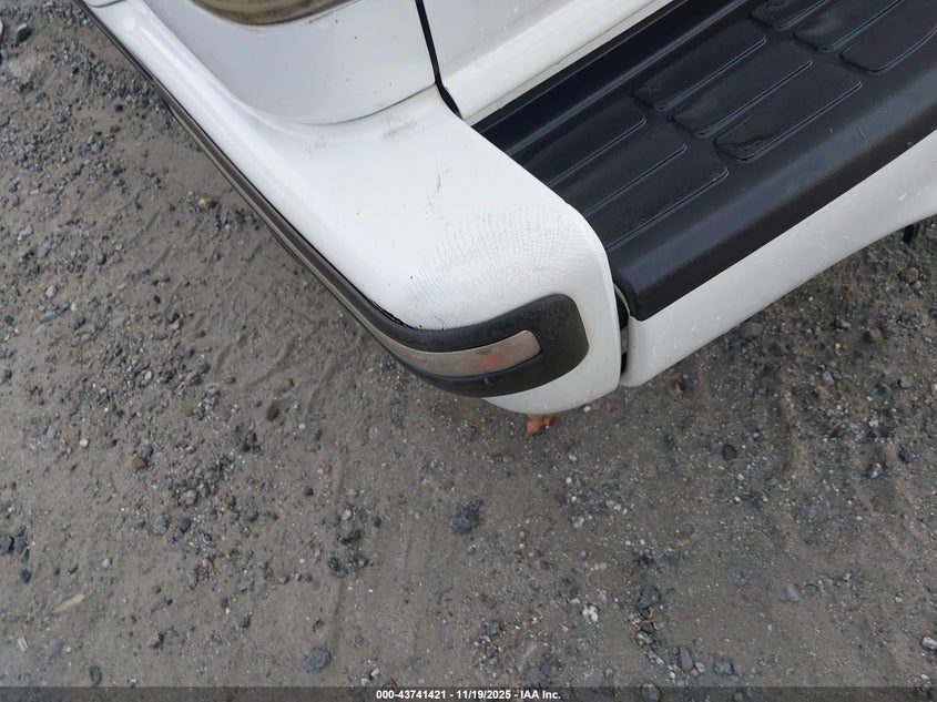 1998 Chevrolet Blazer Lt VIN: 1GNDT13W2W2176616 Lot: 43741421