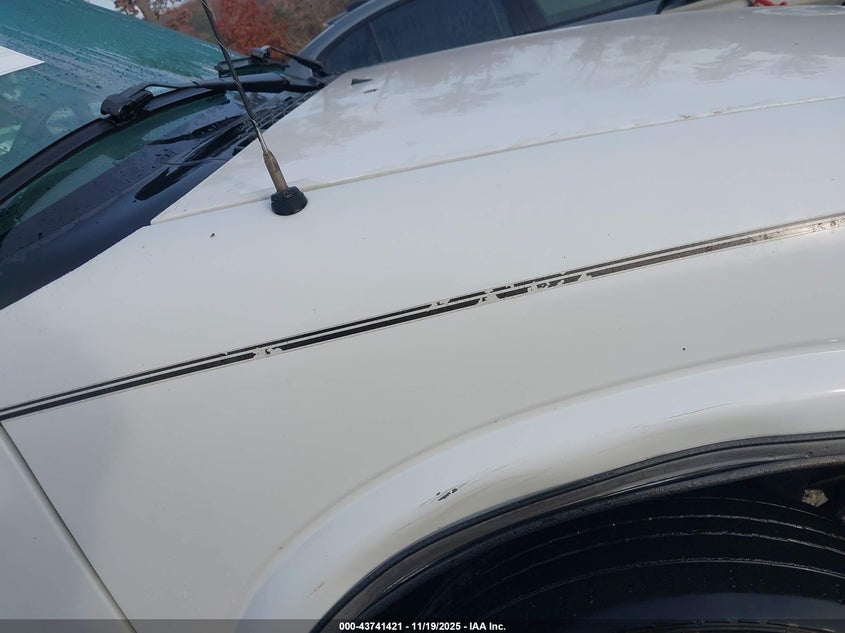 1998 Chevrolet Blazer Lt VIN: 1GNDT13W2W2176616 Lot: 43741421