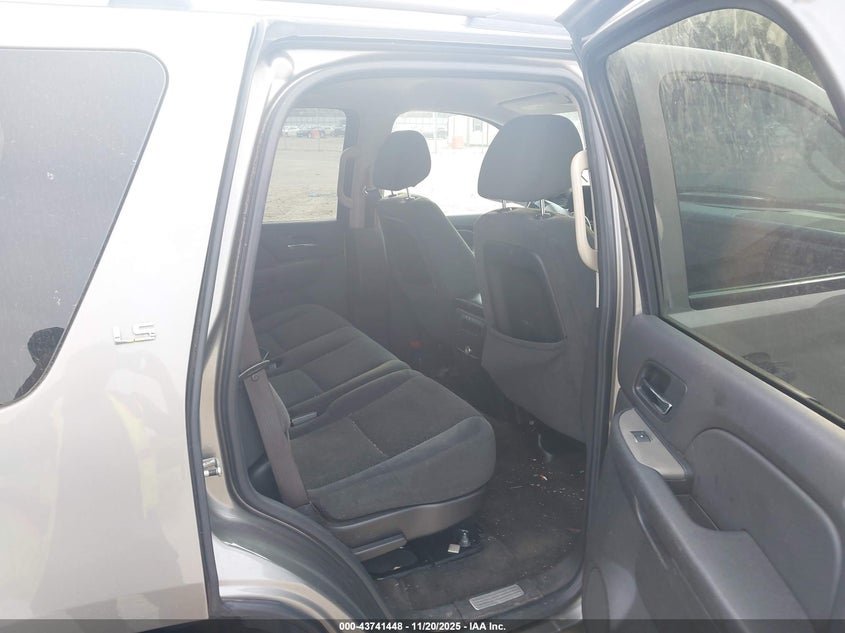 2008 Chevrolet Tahoe Ls VIN: 1GNFK130X8R240600 Lot: 43741448