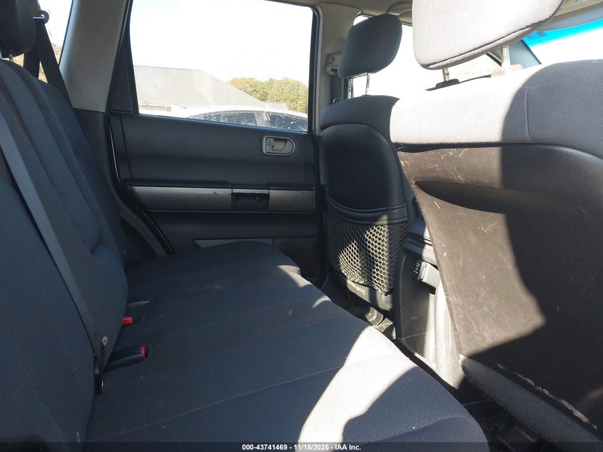 2005 Mitsubishi Endeavor Ls VIN: 4A4MM21S15E055979 Lot: 43741469