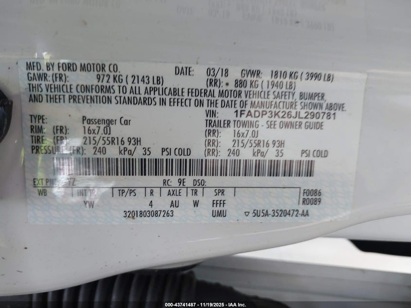1FADP3K26JL290781 2018 FORD FOCUS photo no. 9