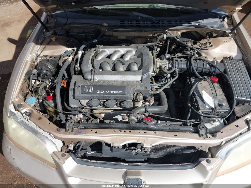 2000 Honda Accord 3.0 Ex VIN: 1HGCG1655YA028823 Lot: 43741498