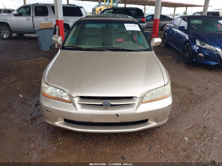 2000 Honda Accord 3.0 Ex VIN: 1HGCG1655YA028823 Lot: 43741498