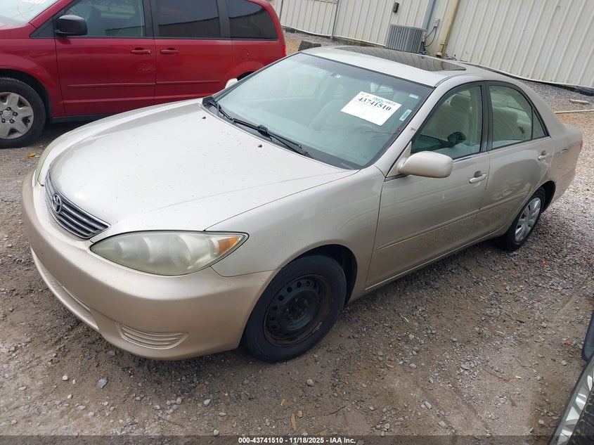 4T1BE32K85U404654 2005 TOYOTA CAMRY photo no. 2