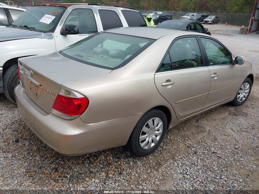 4T1BE32K85U404654 2005 TOYOTA CAMRY photo no. 4