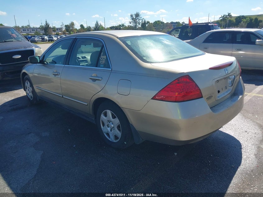 1HGCM56497A014705 2007 HONDA ACCORD photo no. 3