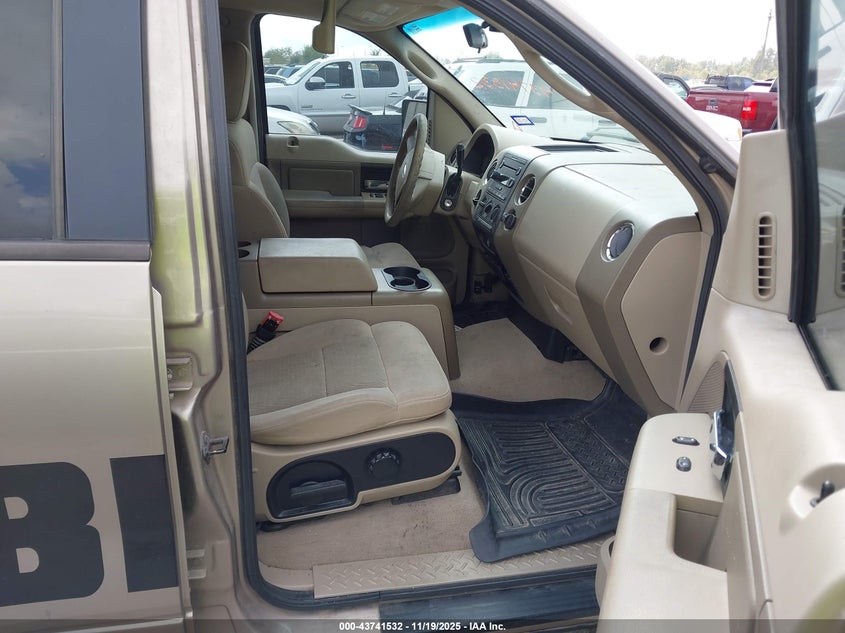 2005 Ford F-150 Lariat/Xlt VIN: 1FTPW12575KE01729 Lot: 43741532