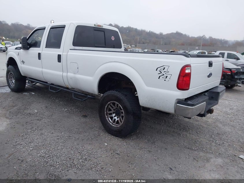 1FT8W3BT7CEC45136 2012 FORD F350 photo no. 3