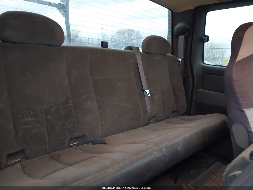 2007 Chevrolet Silverado 2500Hd Classic Lt1 VIN: 1GCHK29U17E185560 Lot: 43741564