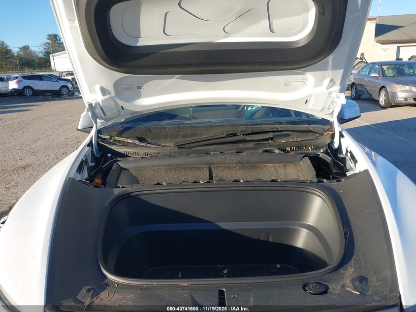 2026 Tesla Model Y Long Range Dual Motor All-Wheel Drive/Long Range Launch Series VIN: 7SAYGDEE2TA387988 Lot: 43741600