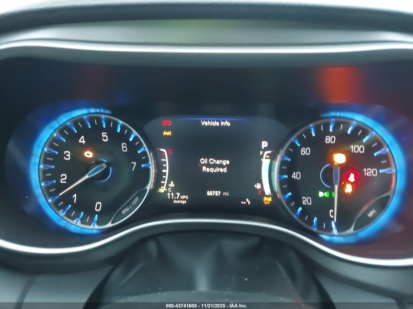 2022 Chrysler Pacifica Touring L VIN: 2C4RC1BG5NR118136 Lot: 43741608