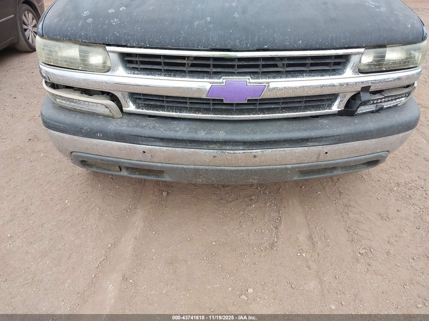 2004 Chevrolet Tahoe Ls/Lt/Z71 VIN: 1GNEK13T74J112717 Lot: 43741618