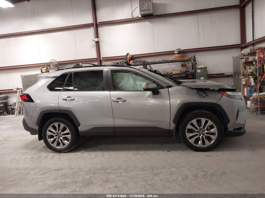 2T3A1RFV2SW584621 2025 TOYOTA RAV 4 photo no. 13