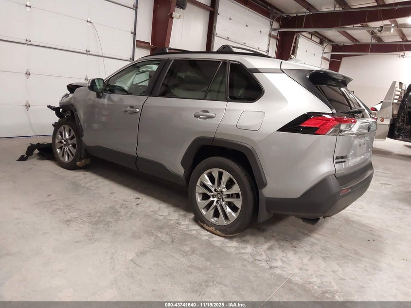 2T3A1RFV2SW584621 2025 TOYOTA RAV 4 photo no. 3