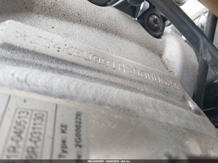 2017 Aprilia Rsv4 Rr VIN: ZD4KEU001HS000062 Lot: 43741671