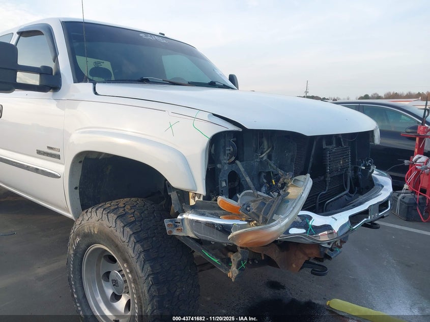 2003 GMC Sierra 2500Hd Sle VIN: 1GTHK29113E155216 Lot: 43741682