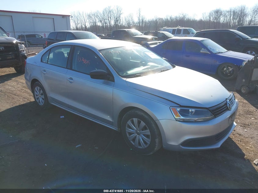 VOLKSWAGEN JETTA 2.0L S