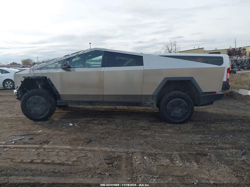 2025 Tesla Cybertruck All-Wheel Drive VIN: 7G2CEHED4SA072598 Lot: 43741689