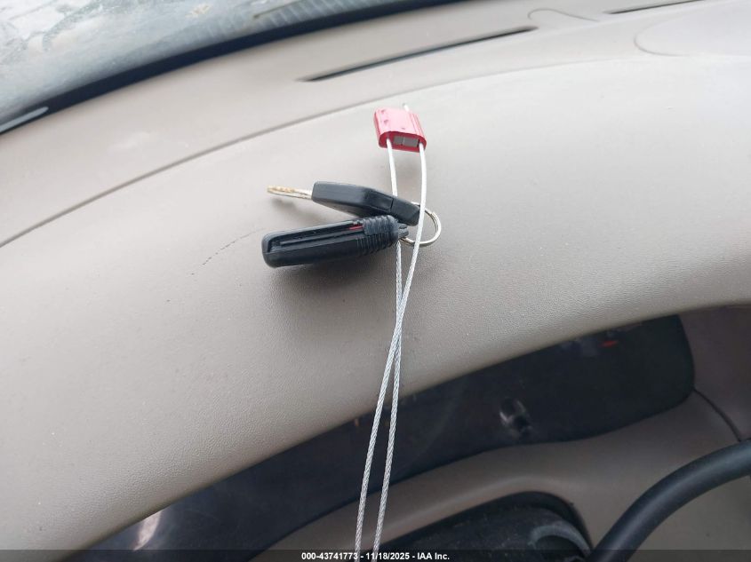 2001 Ford F-150 Harley-Davidson Edition/King Ranch Edition/Lariat/Xlt VIN: 1FTRW07W11KD64949 Lot: 43741773