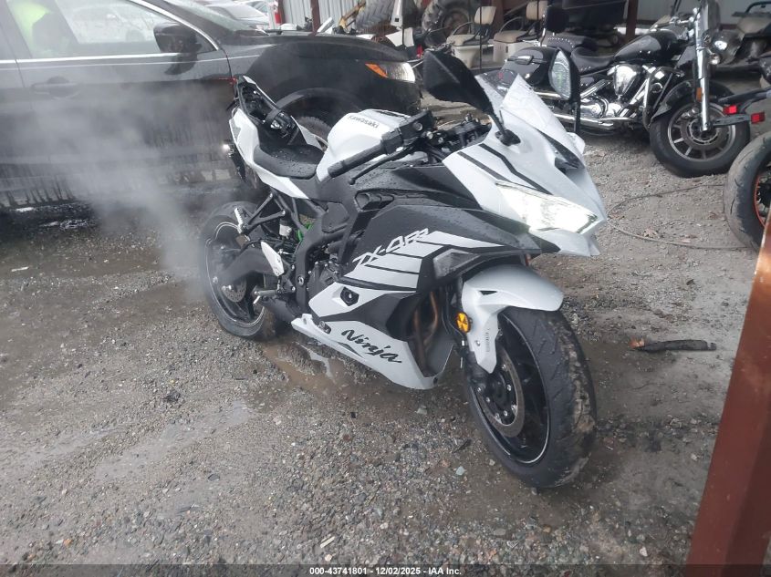 2025 Kawasaki Zx400 S