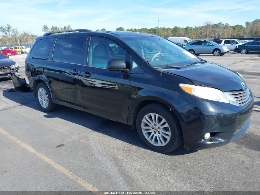 TOYOTA SIENNA XLE V6 8 PASSENGER