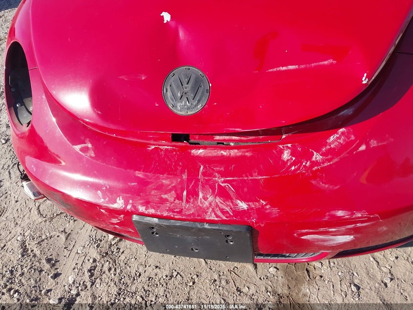 2009 Volkswagen New Beetle 2.5L VIN: 3VWRW31C79M514810 Lot: 43741851