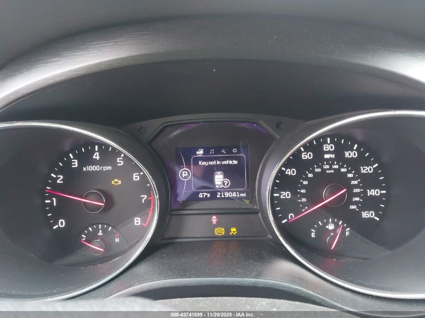 2017 Kia Sedona Lx VIN: KNDMB5C15H6260321 Lot: 43741899