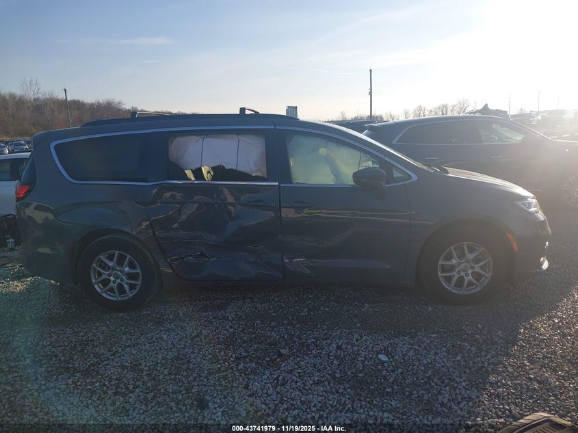 2022 Chrysler Pacifica Touring L VIN: 2C4RC1BG0NR117444 Lot: 43741979