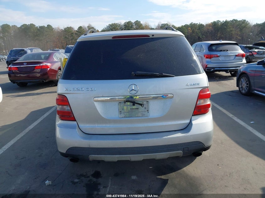 2007 Mercedes-Benz Ml 320 Cdi 4Matic VIN: 4JGBB22E37A214049 Lot: 43741984