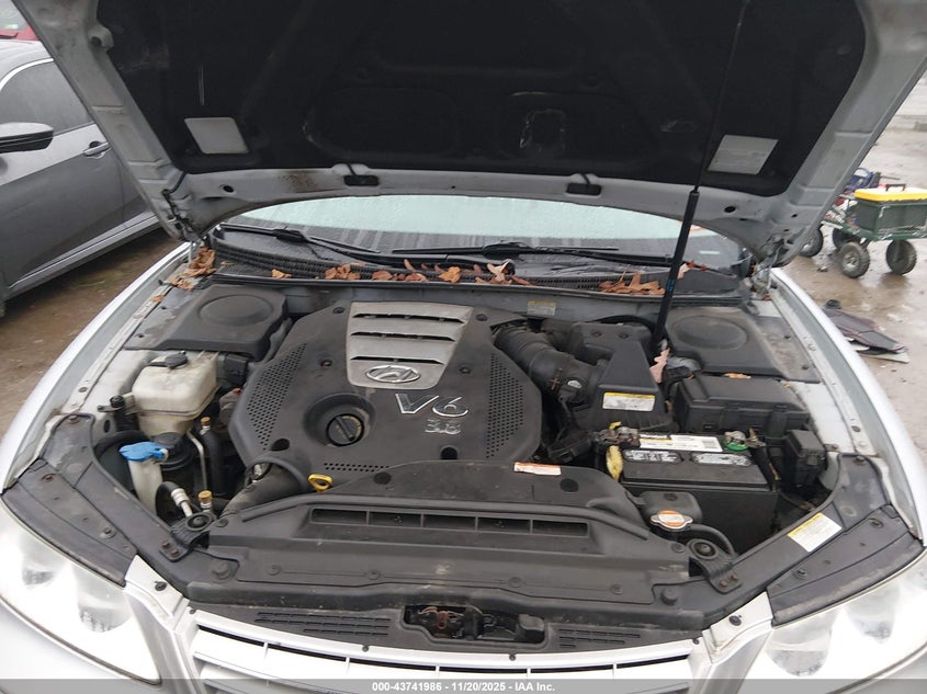 2007 Hyundai Azera Limited/Se VIN: KMHFC46F17A243577 Lot: 43741986