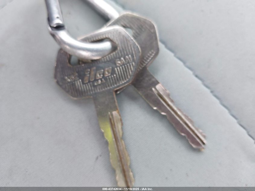 1991 Saab 900 Se VIN: YS3AL76L4M7010817 Lot: 43742034