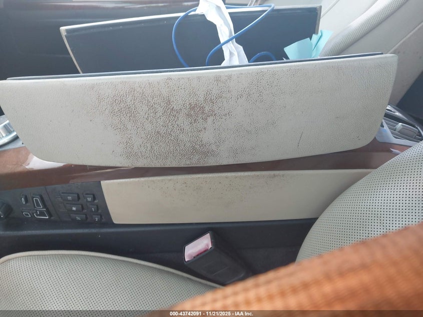 2007 BMW 750Li VIN: WBAHN83587DT67156 Lot: 43742091