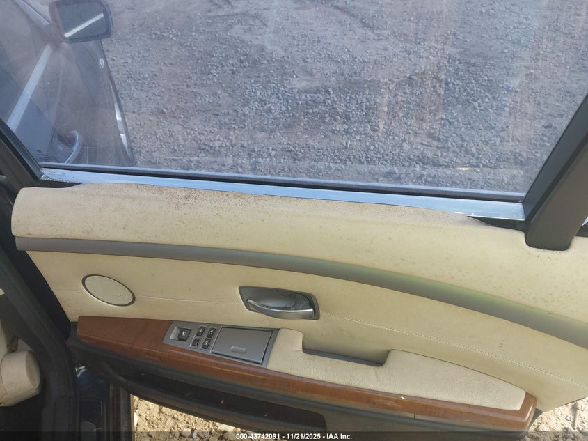 2007 BMW 750Li VIN: WBAHN83587DT67156 Lot: 43742091