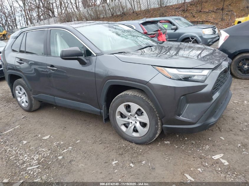 TOYOTA RAV4 LE