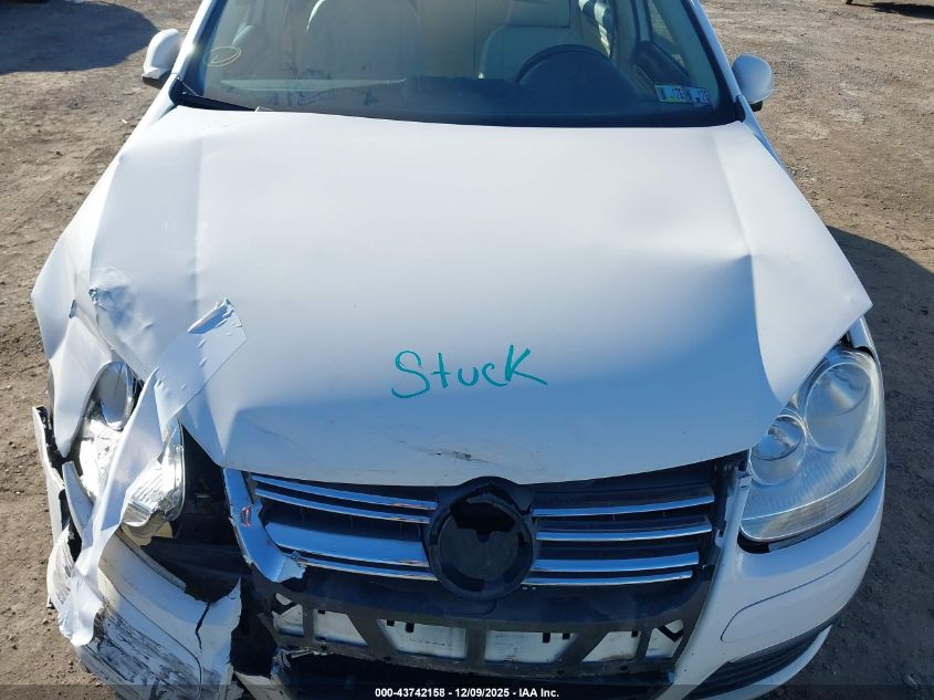 2010 Volkswagen Jetta Limited Edition VIN: 3VWRZ7AJ1AM162230 Lot: 43742158