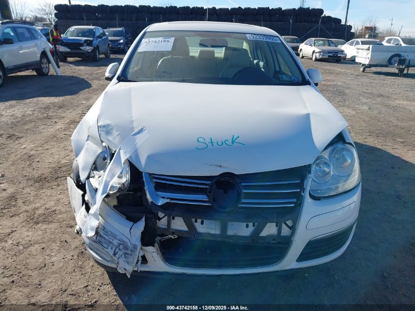 2010 Volkswagen Jetta Limited Edition VIN: 3VWRZ7AJ1AM162230 Lot: 43742158