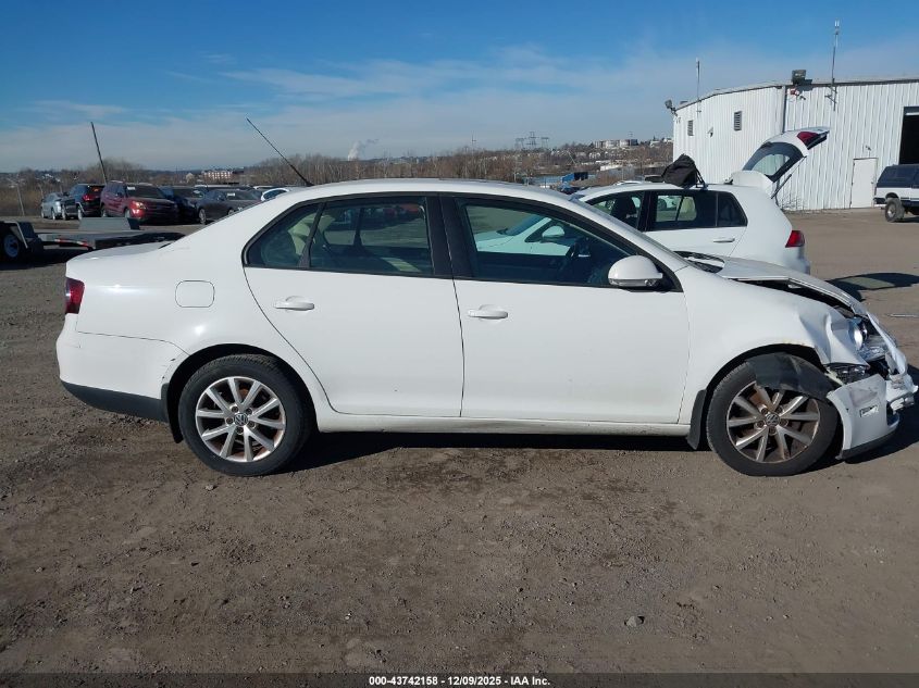 2010 Volkswagen Jetta Limited Edition VIN: 3VWRZ7AJ1AM162230 Lot: 43742158