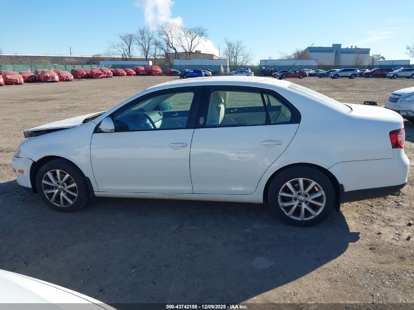 2010 Volkswagen Jetta Limited Edition VIN: 3VWRZ7AJ1AM162230 Lot: 43742158