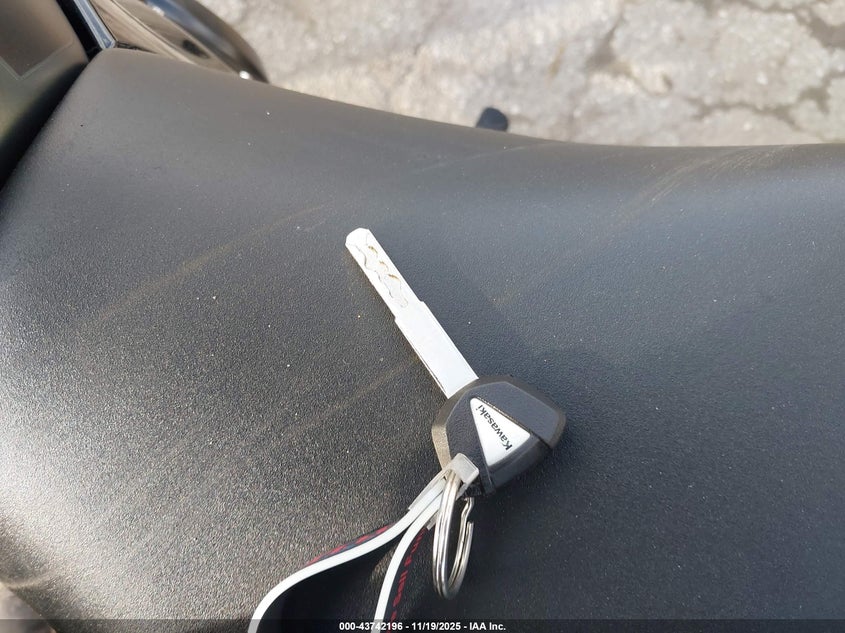 2025 Kawasaki Ex650 P VIN: ML5EXEP17SDAE4160 Lot: 43742196