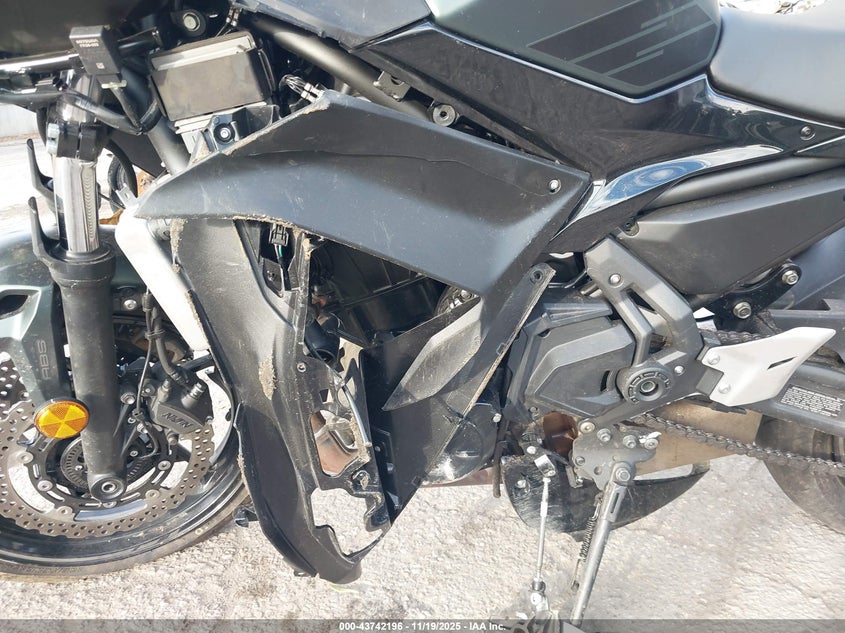 2025 Kawasaki Ex650 P VIN: ML5EXEP17SDAE4160 Lot: 43742196