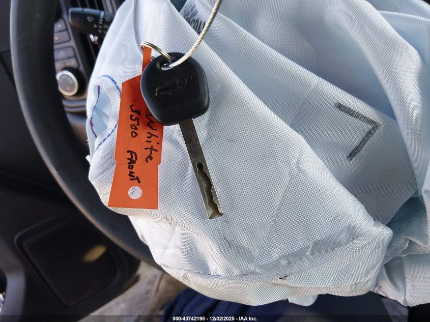 2022 Chevrolet Silverado 3500Hd Chassis Work Truck VIN: 1GB4YSEY7NF290587 Lot: 43742198