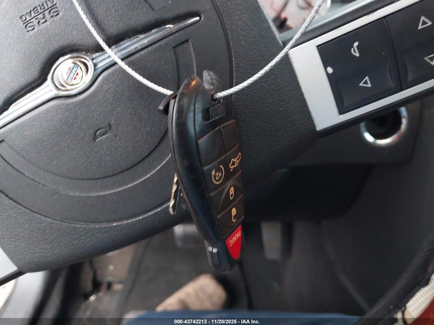 2008 Chrysler 300 Limited VIN: 2C3KA33G68H270653 Lot: 43742213