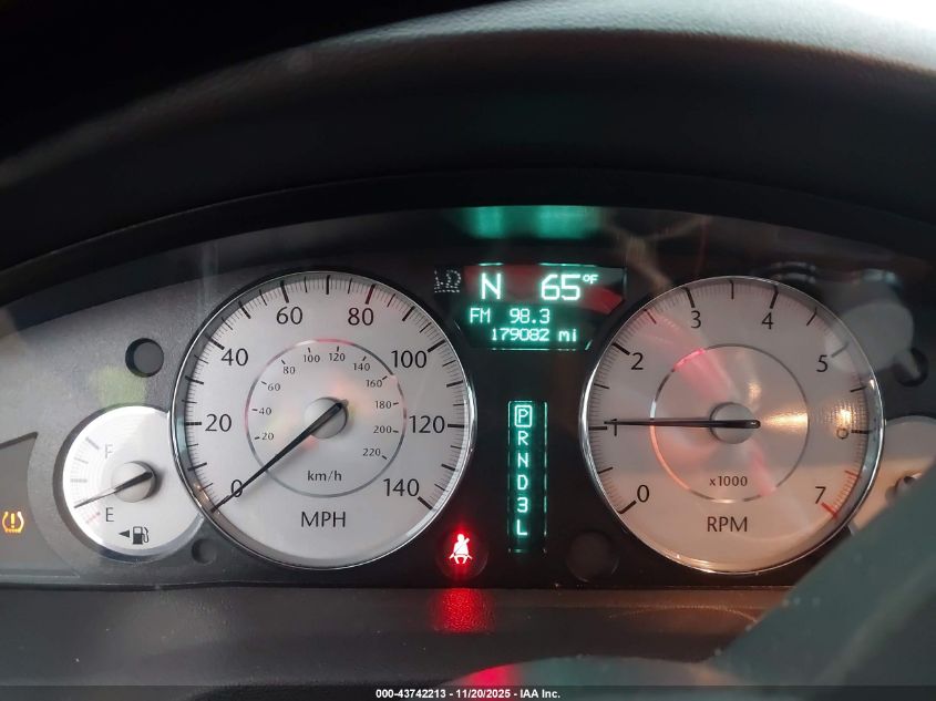 2008 Chrysler 300 Limited VIN: 2C3KA33G68H270653 Lot: 43742213