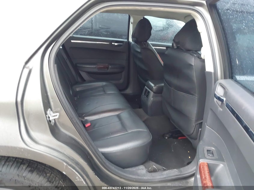 2008 Chrysler 300 Limited VIN: 2C3KA33G68H270653 Lot: 43742213