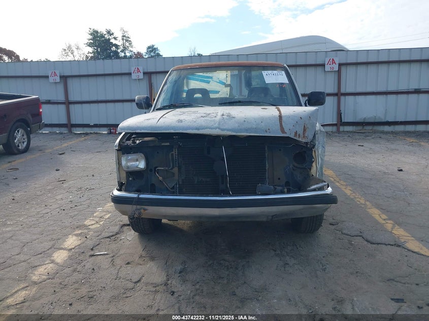 1992 Chevrolet Gmt-400 C1500 VIN: 1GCDC14Z6NE114599 Lot: 43742232