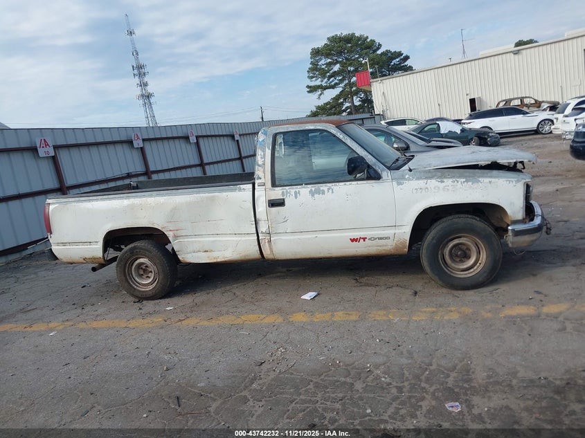 1992 Chevrolet Gmt-400 C1500 VIN: 1GCDC14Z6NE114599 Lot: 43742232