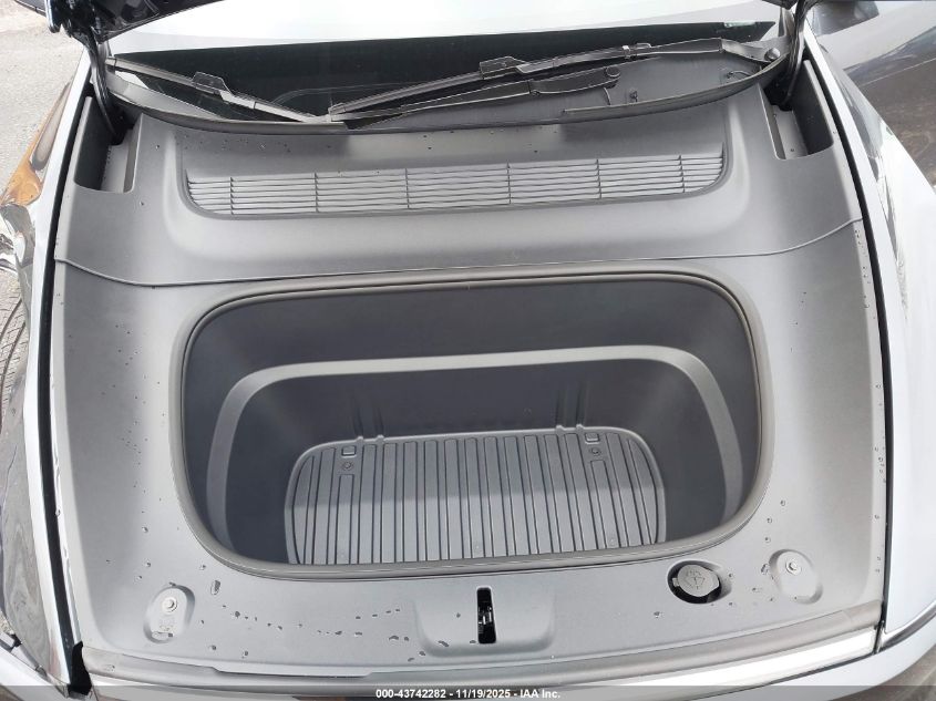 2026 Tesla Model Y Long Range Dual Motor All-Wheel Drive/Long Range Launch Series VIN: 7SAYGDEE2TA470921 Lot: 43742282